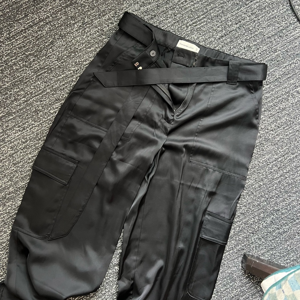 Abercrombie Belted Baggy Satin Cargo pants